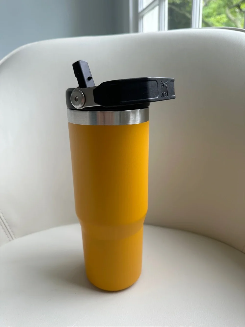 Stanley Gold Straw Flip Top 30 oz Tumbler Water Bottle - Picture 5 of 7